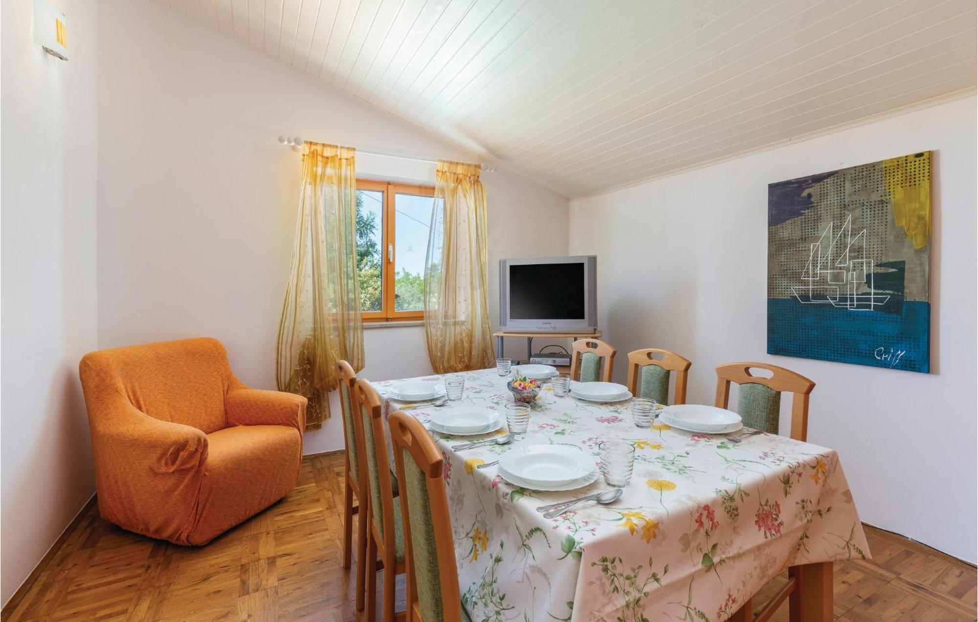 Cozy Apartment In Tar With House Sea View Tar-Vabriga Ngoại thất bức ảnh